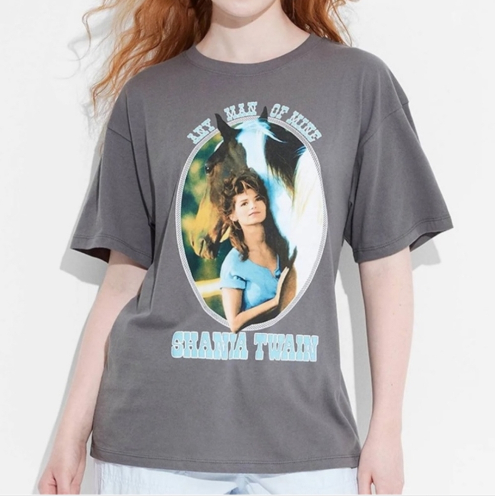 NWT Gray Shania Twain Print T-Shirt - MEDIUM